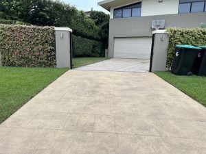 before-driveway-resurface-North-Narrabeen-2101