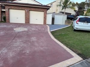 before-spray-concrete-driveway-cecil-hills